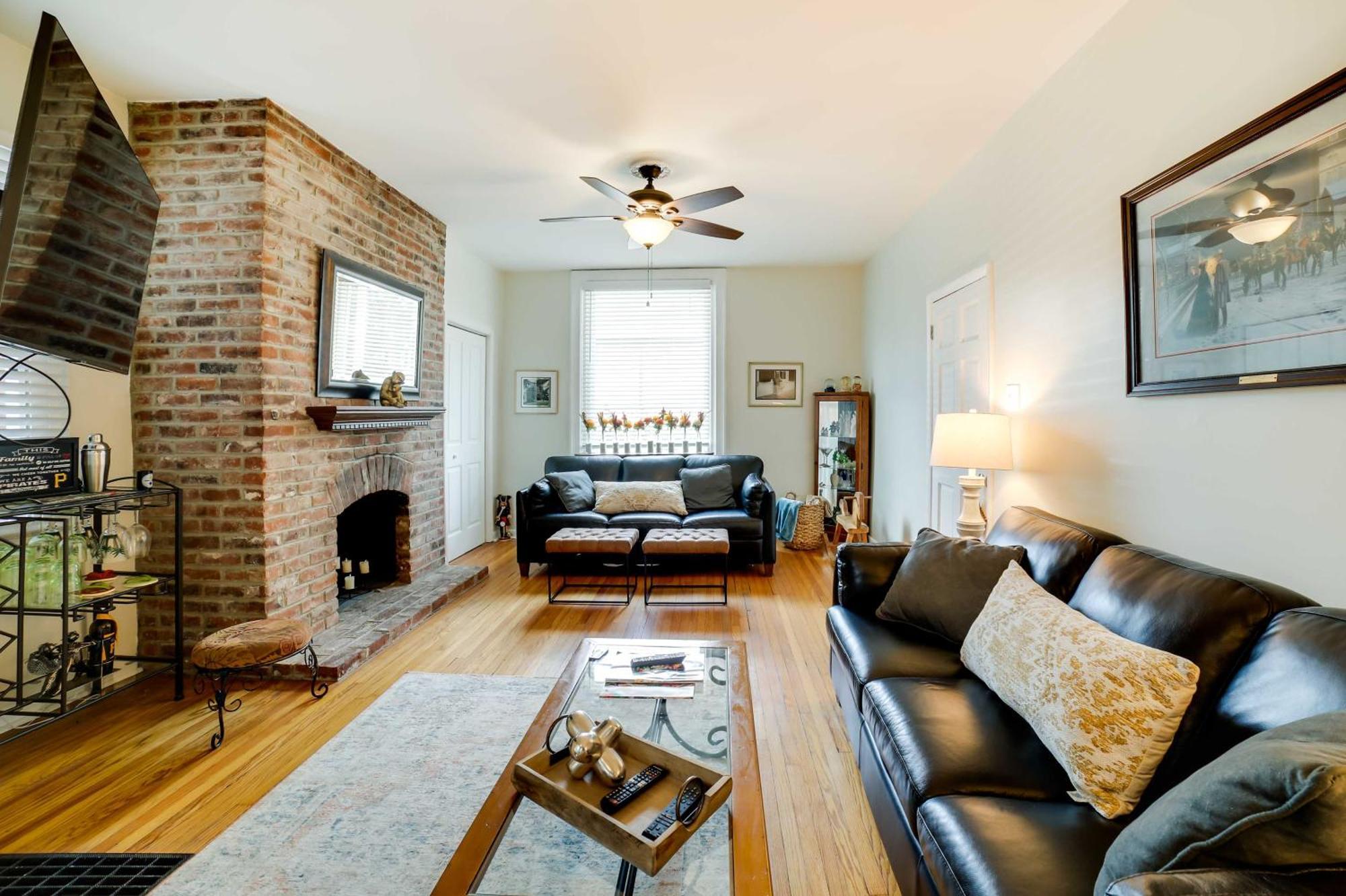 Holiday home Shadyside House - 100 Feet To Walnut Street! *